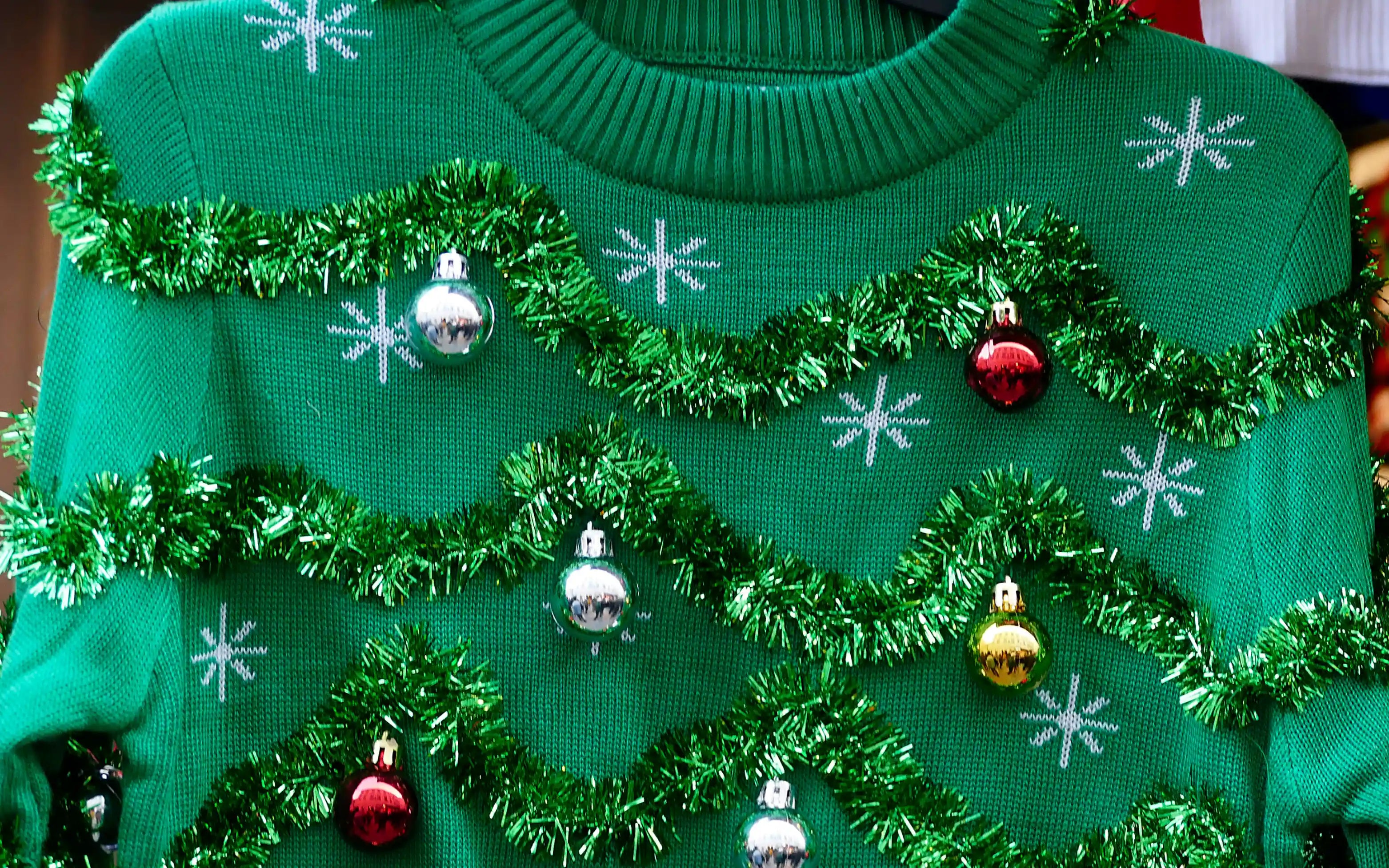 40 Company Christmas Party Gift Ideas in 2025